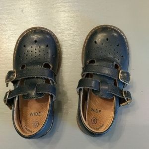 Navy Footmates Size 6